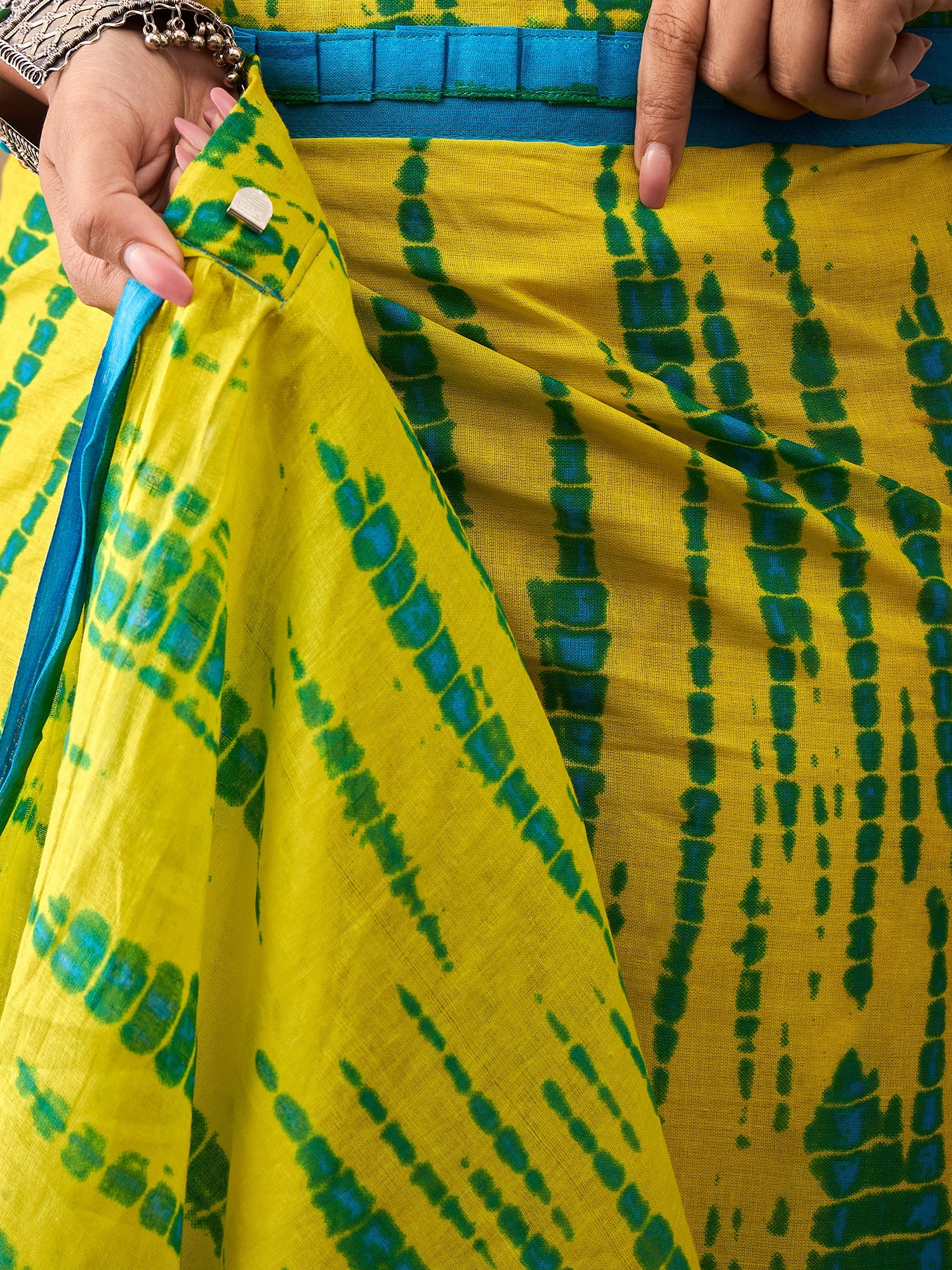 Lime Green & Sky Blue Ready-to-Wear Cotton Saree with Abstract Bandhani Print
