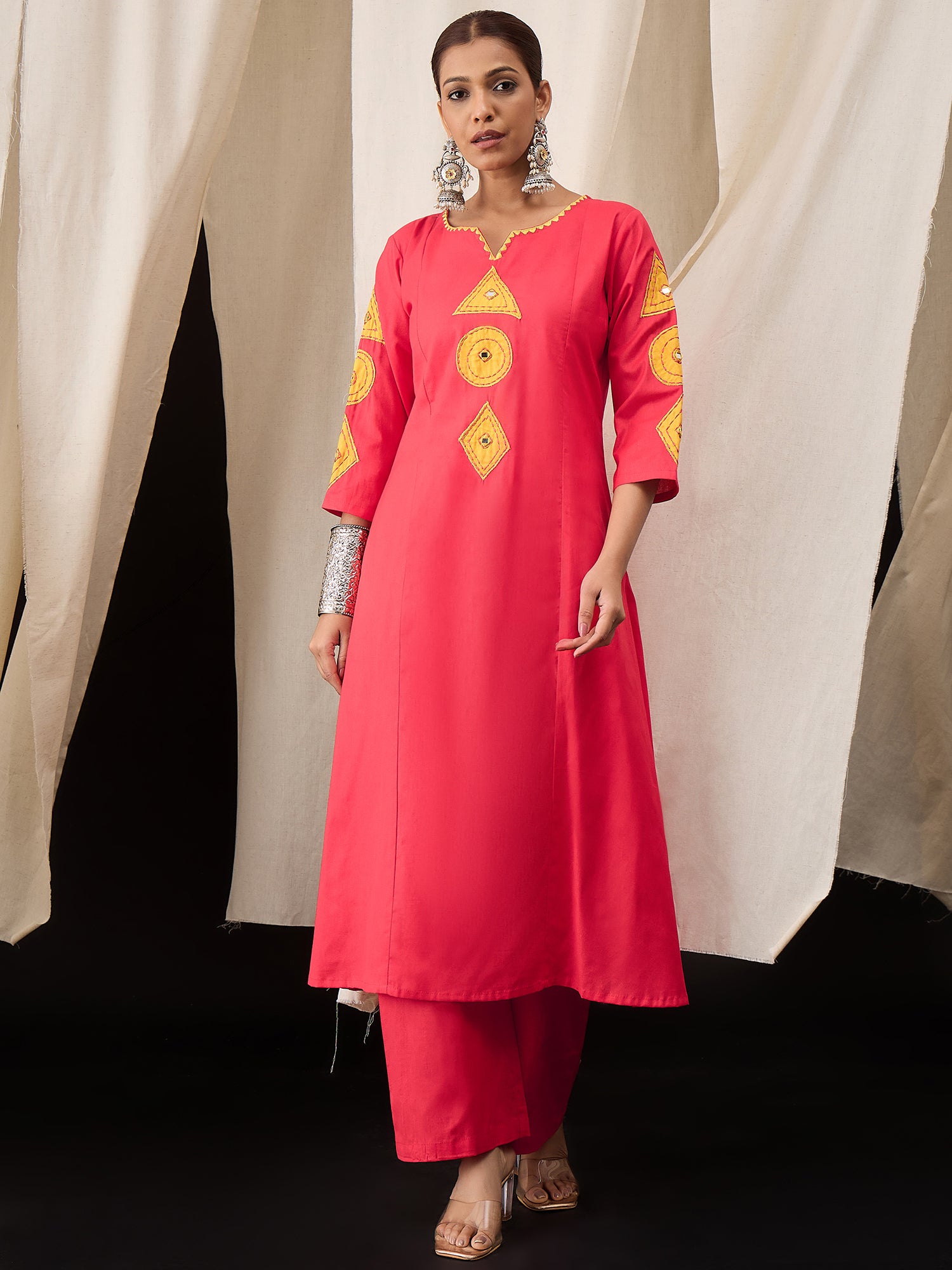 Vibrant Red Cotton Flex Kurta Set with Eye-Catching Patch Work