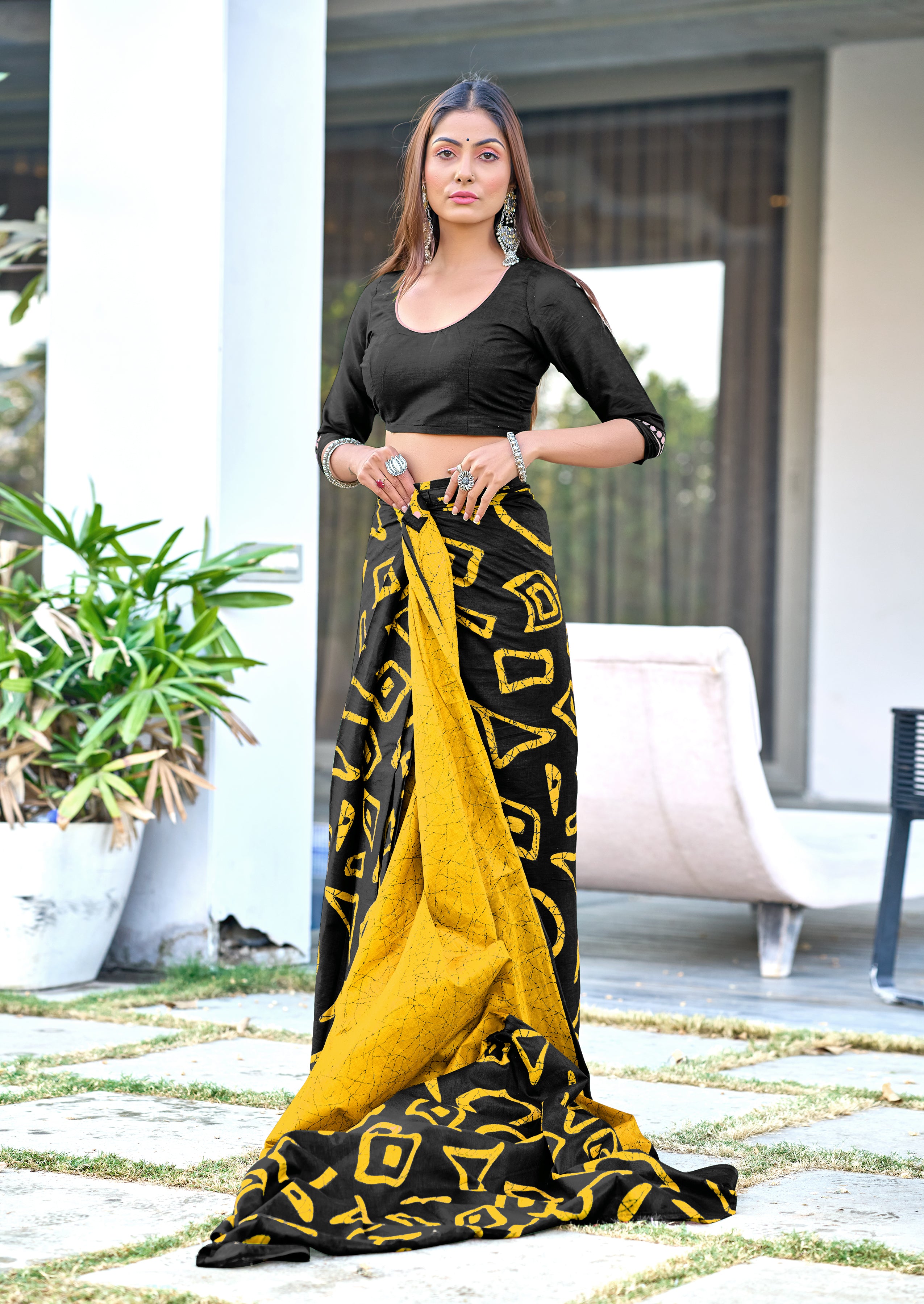 DIVYARADYTOWEAR_8.jpg