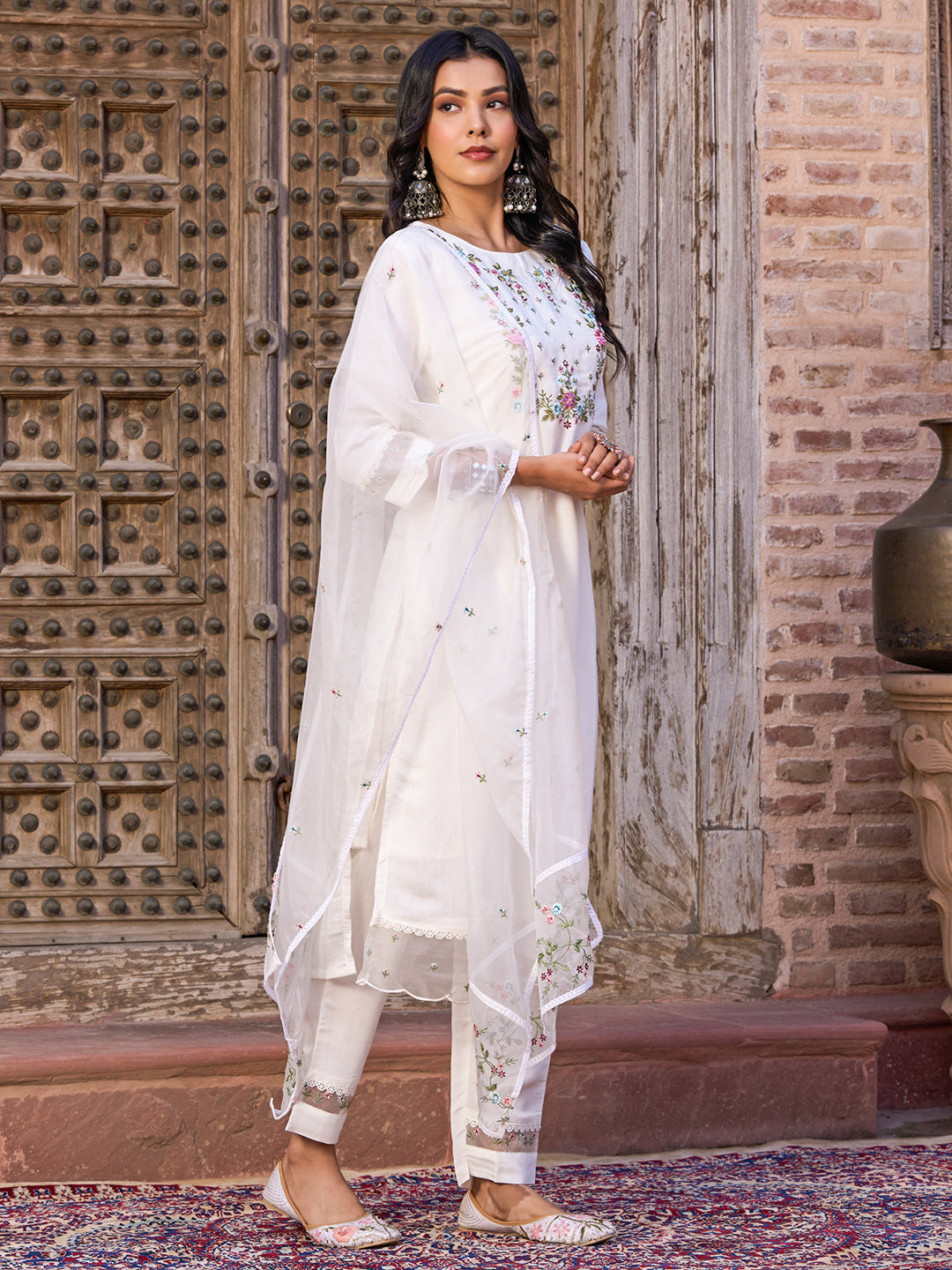 White Embroidered Viscose Chanderi Kurti Set with Organza Dupatta