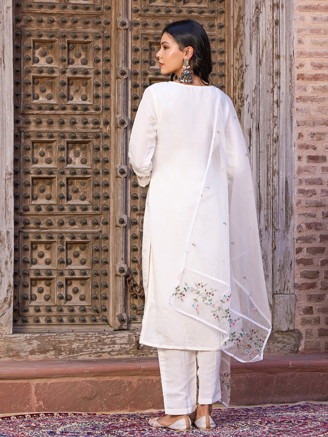 White Embroidered Viscose Chanderi Kurti Set with Organza Dupatta