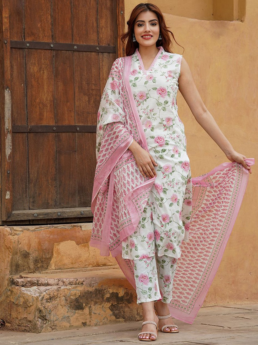 Pink_3_16f7bdd3-08ef-4701-a431-5c4020bb6657.jpg