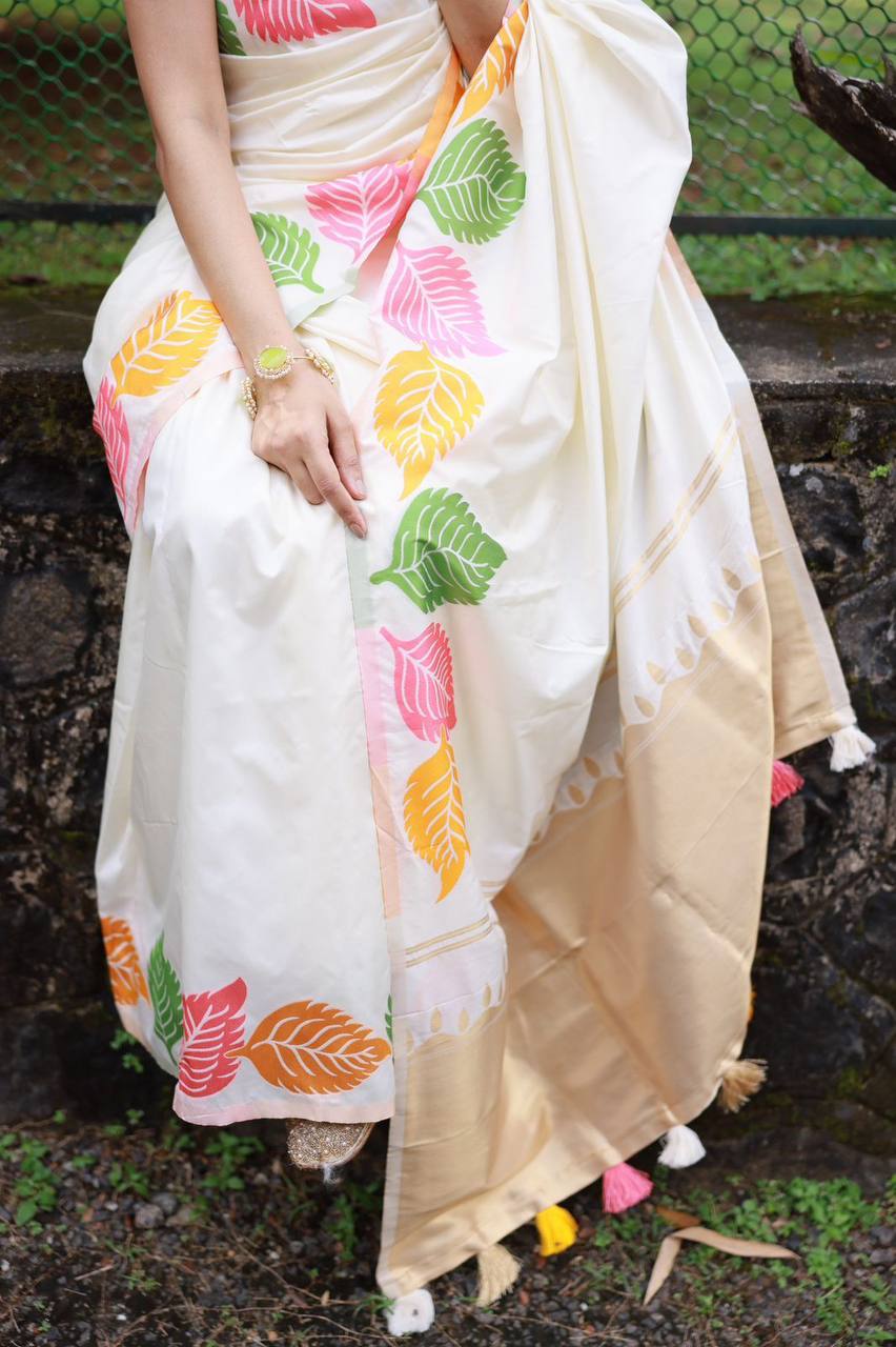 Pure White & Golden Zari Banarasi Silk Saree with Jacquard Border