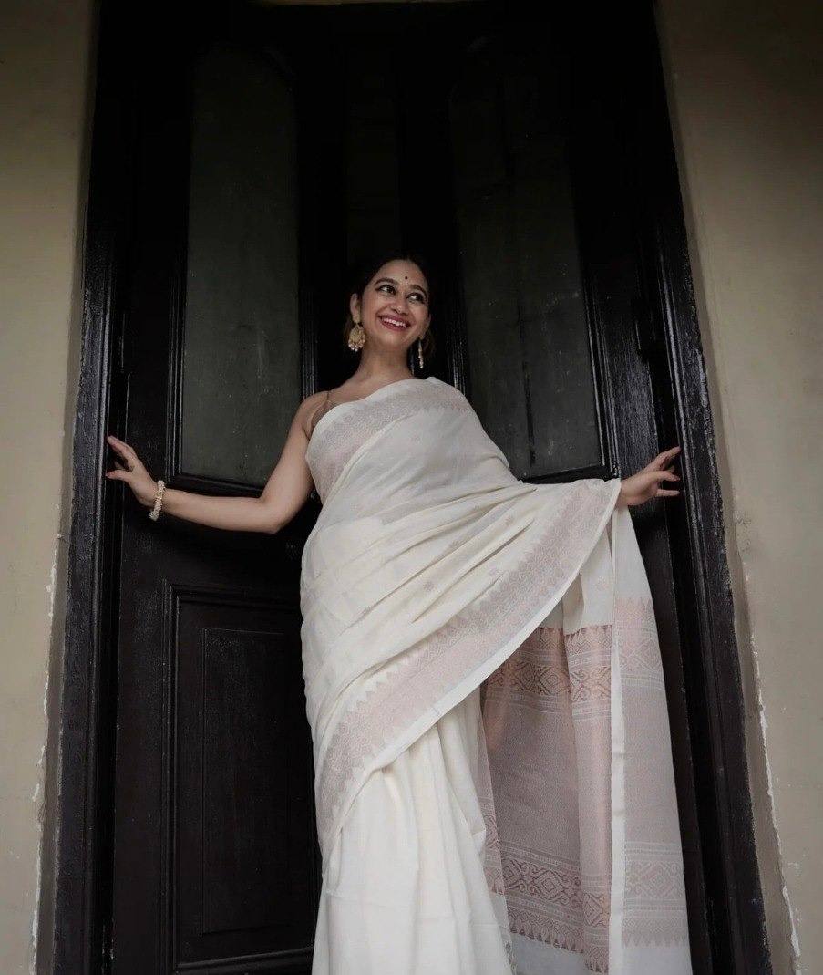White Ethnic Woven Design Saree - Golden Blouse