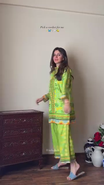 Fresh Green Crepe Co-Ord Set – Elegant Digital Print Top & Plazzo